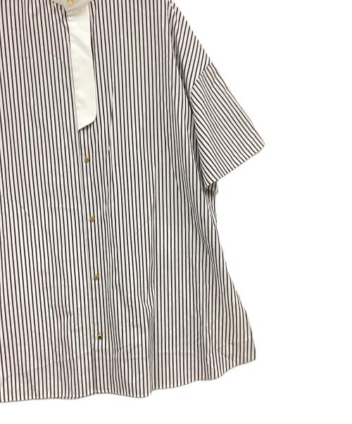 THE RERACS（ザ リラクス）THE RERACS (ザ リラクス) バンドカラーストライプシャツ ホワイト×ブラック サイズ:FREEの古着・服飾アイテム