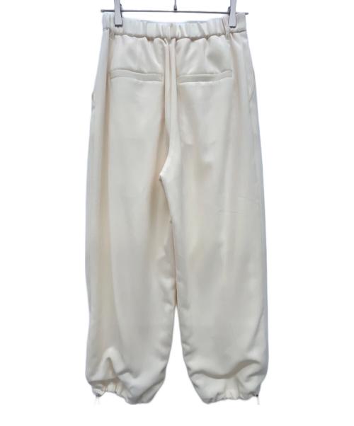 GRACE CLASS（グレースクラス）GRACE CLASS (グレースクラス) ストレッチスラブタックパンツ アイボリー サイズ:38の古着・服飾アイテム