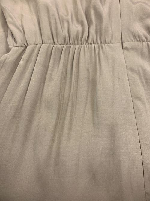 Ameri（アメリ）Ameri (アメリ) FLARE SATIN DRESS キャメル サイズ:Sの古着・服飾アイテム
