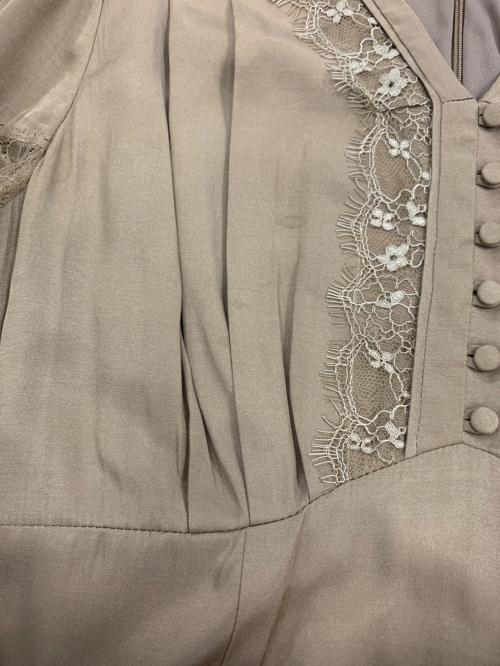 Ameri（アメリ）Ameri (アメリ) FLARE SATIN DRESS キャメル サイズ:Sの古着・服飾アイテム