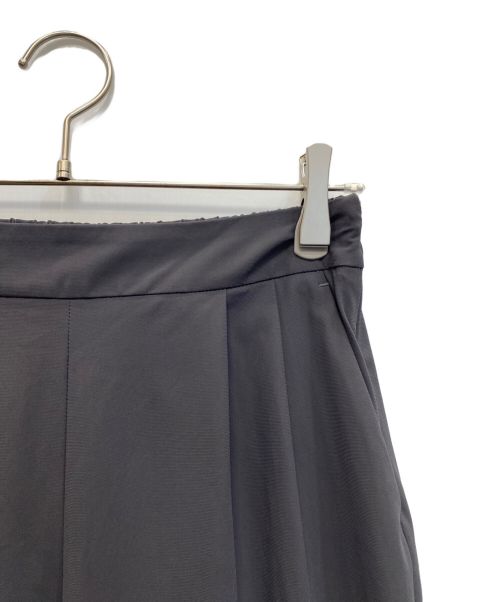 YONFA（ヨンファ）YONFA (ヨンファ) タックパンツ グレー サイズ:Sの古着・服飾アイテム