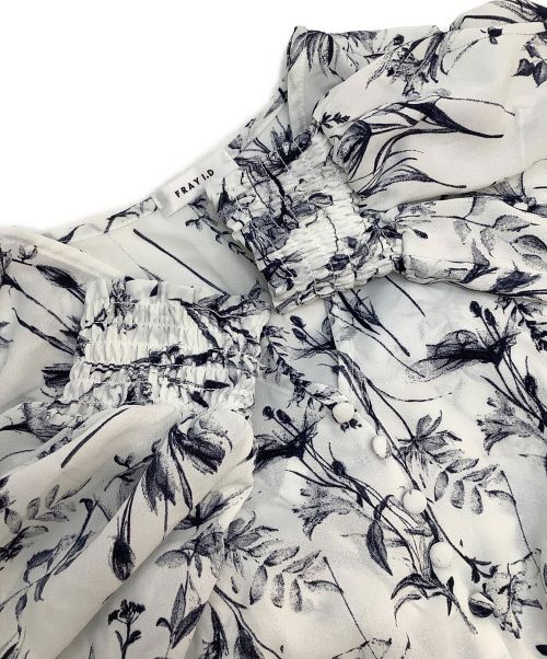 FRAY ID（フレイ アイディー）FRAY ID (フレイ アイディー) ワンピース ホワイト サイズ:Fの古着・服飾アイテム