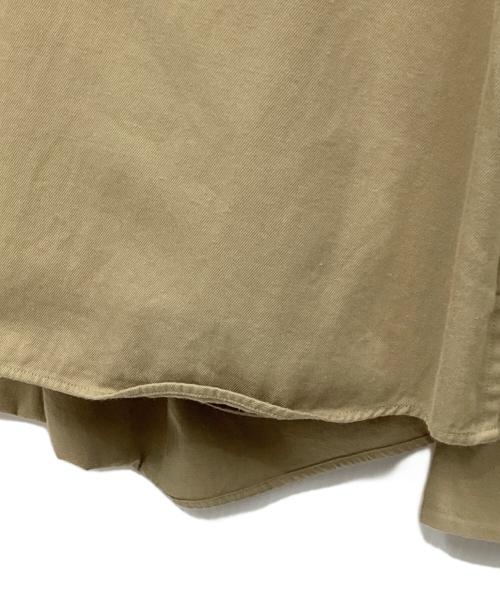 YAECA（ヤエカ）YAECA (ヤエカ) エクストラワイドドロップショルダー コンフォートシャツ カーキ サイズ:Mの古着・服飾アイテム