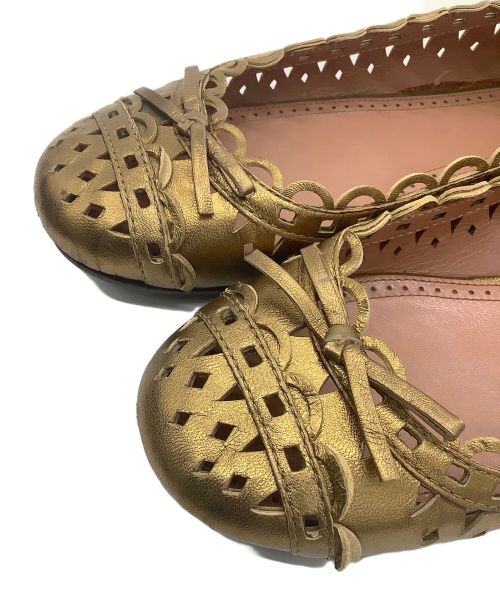 ALAIA（アライア）ALAIA (アライア) カットワークフラットパンプス ゴールド サイズ:35　1/2の古着・服飾アイテム