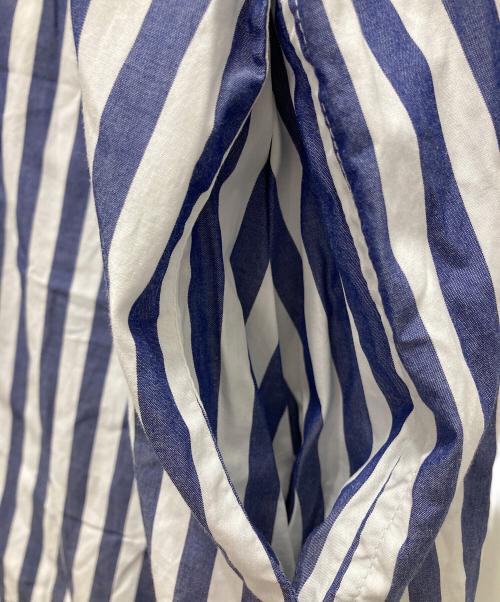 universal tissu（ユニバーサルティシュ）UNIVERSAL TISSU (ユニバーサルティシュ) ストライプボリュームスリーブロングシャツ ブルー サイズ:サイズ表記無しの古着・服飾アイテム