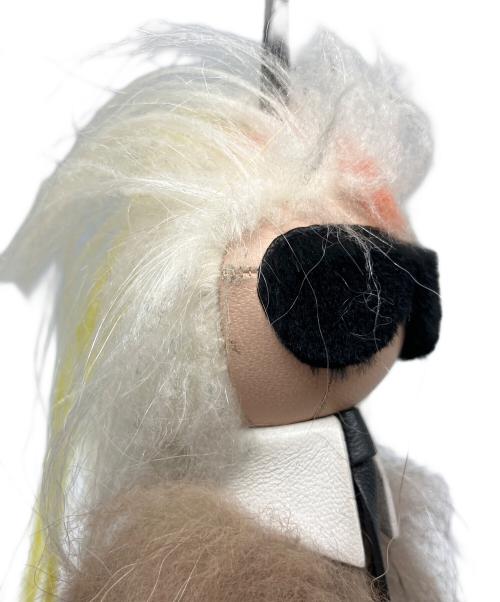 FENDI（フェンディ）FENDI (フェンディ) カーリト・カールラガーフェルドキーチャーム ブラウン×ホワイトの古着・服飾アイテム
