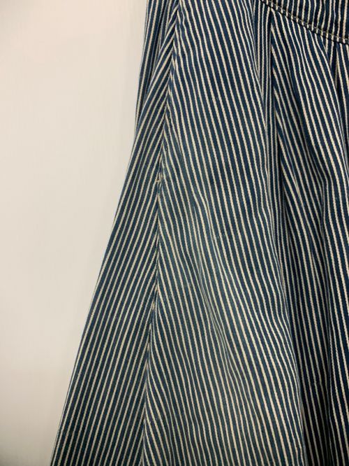 45R（フォーティファイブ・アール）45R (フォーティーファイブアール) 小麦デニムのベストドレス(ヒッコリー) サイズ:-の古着・服飾アイテム