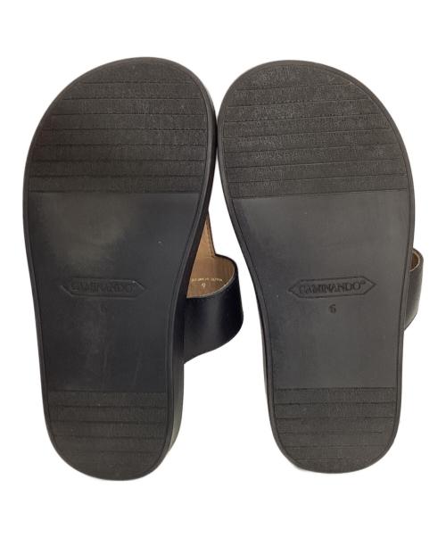 Caminando（カミナンド）Caminando (カミナンド) THONG PLATFORM サンダル ブラック サイズ:6の古着・服飾アイテム
