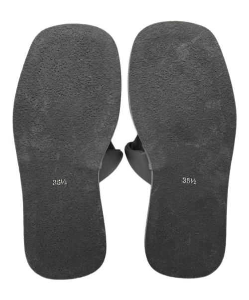 quartierglam（カルチェグラム）quartierglam (カルチェグラム) PLATFORM PUFFY SLIDE SANDALS / プラットフォームパフィースライドサンダル グレー サイズ:35 1/2の古着・服飾アイテム