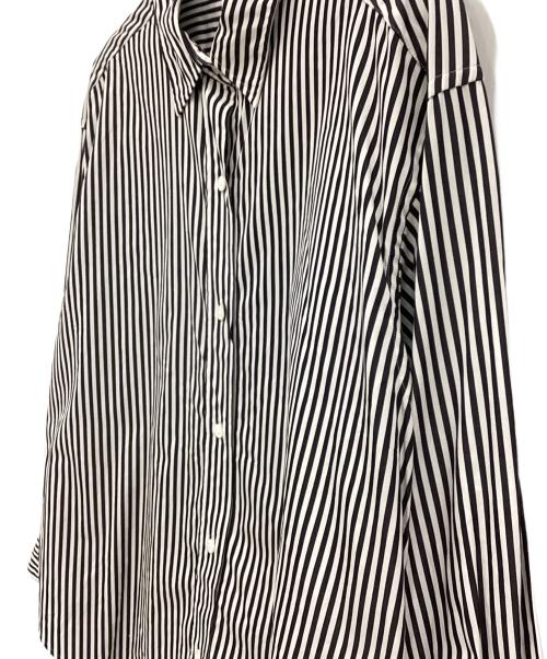 journal standard L'essage（ジャーナルスタンダード レサージュ）journal standard L'essage (ジャーナルスタンダード レサージュ) レギュラーカラーシャツ ホワイト×ブラック サイズ:FREEの古着・服飾アイテム