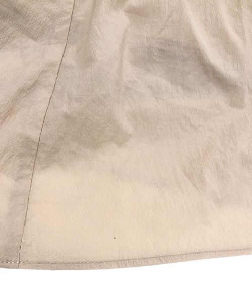 And Couture（アンドクチュール）And Couture (アンドクチュール) ラッフル切替ティアードノースリーブワンピース ブラック×ベージュ サイズ:38の古着・服飾アイテム