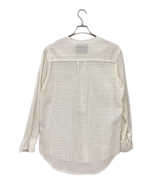 ANDERSSON BELL（アンダーソンベル）ANDERSSON BELL (アンダーソンベル) COLLARLESS EMBROIDERY COTTON SHIRTS ホワイト サイズ:Mの古着・服飾アイテム