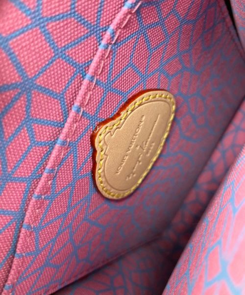 LOUIS VUITTON（ルイ ヴィトン）LOUIS VUITTON (ルイ ヴィトン) yayoi kusama (ヤヨイクサマ) 2WAYバッグの古着・服飾アイテム