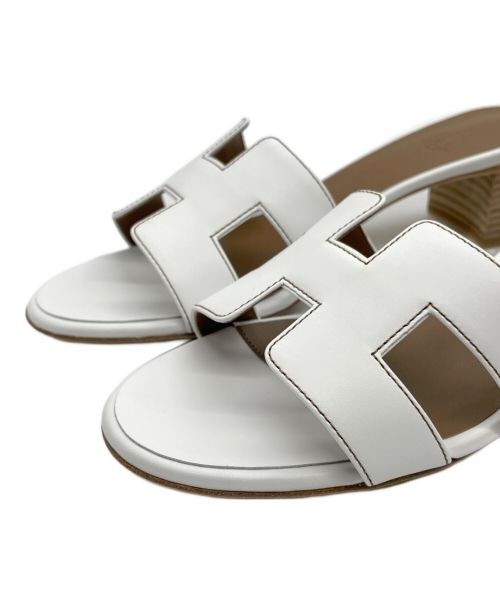HERMES（エルメス）HERMES (エルメス) レディスサンダル 《オアジス》 ホワイト サイズ:37の古着・服飾アイテム