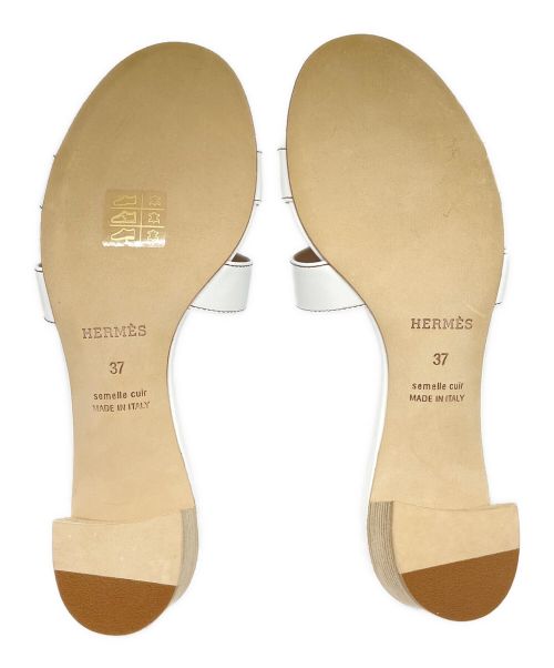 HERMES（エルメス）HERMES (エルメス) レディスサンダル 《オアジス》 ホワイト サイズ:37の古着・服飾アイテム