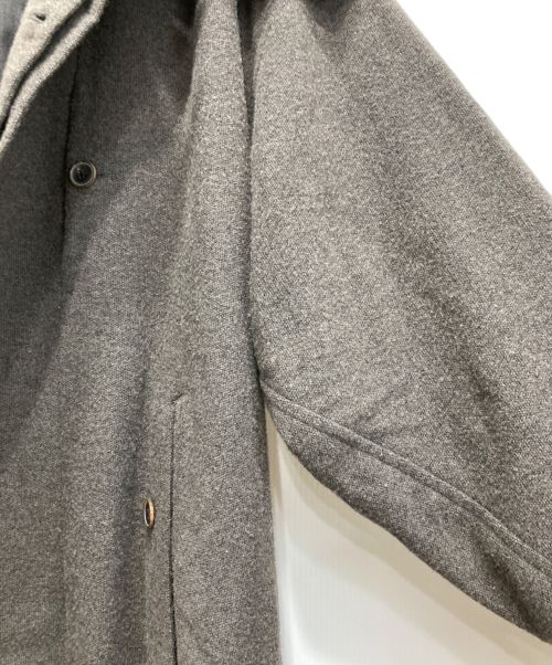 Essay（エッセイ）Essay (エッセイ) CAPE COAT グレー サイズ:Sの古着・服飾アイテム