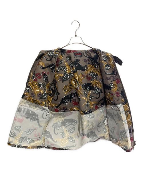 GANGSTERVILLE（ギャングスタービル）GANGSTERVILLE (ギャングスタービル) JUNGLE PANTHER - MOUNTAIN PARKA グレージュ サイズ:SIZE S 未使用品の古着・服飾アイテム