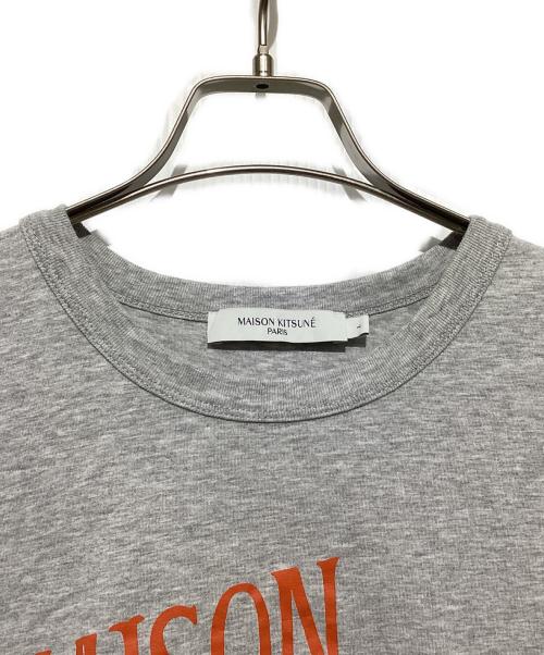maison kitsune（メゾンキツネ）maison kitsune (メゾンキツネ) Tシャツ グレー×オレンジ サイズ:Lの古着・服飾アイテム
