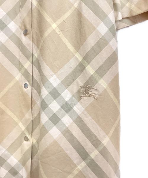 BURBERRY（バーバリー）BURBERRY (バーバリー) 24SS DANIEL LEE(ダニエル・リー) チェックシャツワンピース ベージュ サイズ:40の古着・服飾アイテム