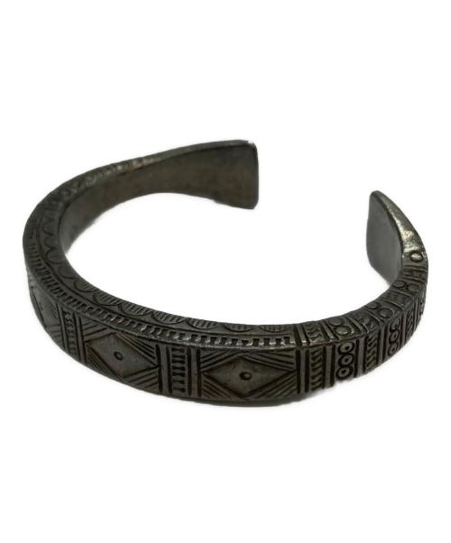 NO BRAND（ノーブランド）NO BRAND (ノーブランド) バングルの古着・服飾アイテム