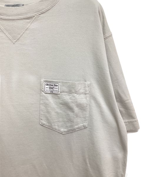 Dior（ディオール）Dior (ディオール) ロゴ刺繍ポケットTシャツ ライトグレー サイズ:Mの古着・服飾アイテム