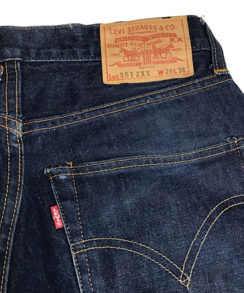 LEVI'S（リーバイス）LEVI'S (リーバイス) 551ZXXデニムパンツ インディゴ サイズ:W29 L36の古着・服飾アイテム