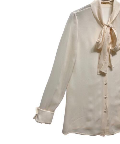 Saint Laurent Paris（サンローランパリ）Saint Laurent Paris (サンローランパリ) シルクボウタイブラウス ベージュ サイズ:Ｆ36の古着・服飾アイテム