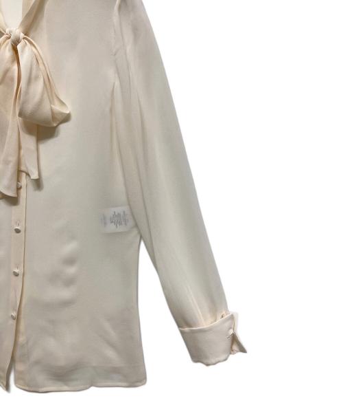 Saint Laurent Paris（サンローランパリ）Saint Laurent Paris (サンローランパリ) シルクボウタイブラウス ベージュ サイズ:Ｆ36の古着・服飾アイテム