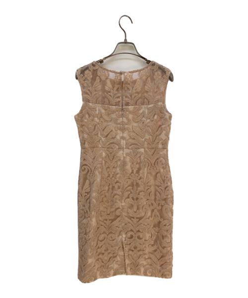 Diagram GRACE CONTINENTAL（ダイアグラム グレースコンチネンタル）Diagram GRACE CONTINENTAL (ダイアグラム グレースコンチネンタル) ラメコード刺繍ワンピース ベージュ サイズ:36の古着・服飾アイテム