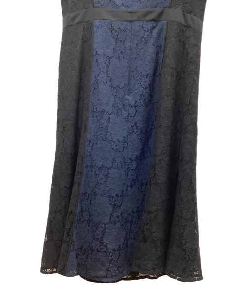 GRACE CONTINENTAL（（グレースコンチネンタル）GRACE CONTINENTAL (（グレースコンチネンタル) 配色レースフレアワンピース ネイビー サイズ:38の古着・服飾アイテム