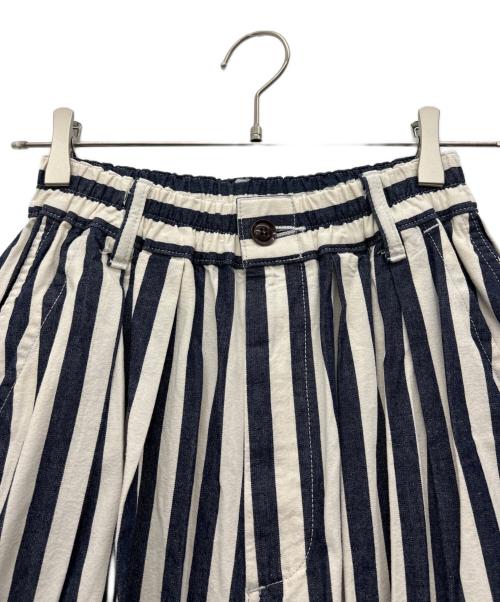 HARVESTY（ハーベスティー）HARVESTY (ハーベスティー) コットンノンフェイドストライプサーカスパンツ ホワイト サイズ:1の古着・服飾アイテム