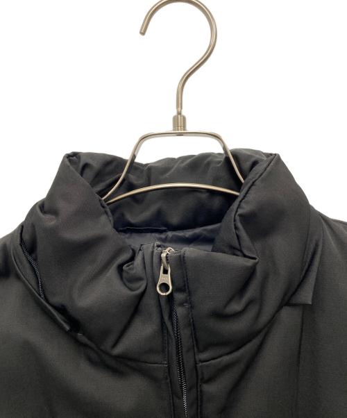 WILLY CHAVARRIA（ウィリーチャバリア）WILLY CHAVARRIA (ウィリーチャバリア) ロゴ刺繍ダウンジャケット ブラック サイズ:Sの古着・服飾アイテム