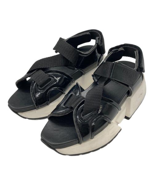 MM6 Maison Margiela（エムエムシックスメゾンマルジェラ）MM6 Maison Margiela (エムエムシックスメゾンマルジェラ) プラットフォームサンダル ブラック×ホワイト サイズ:37の古着・服飾アイテム
