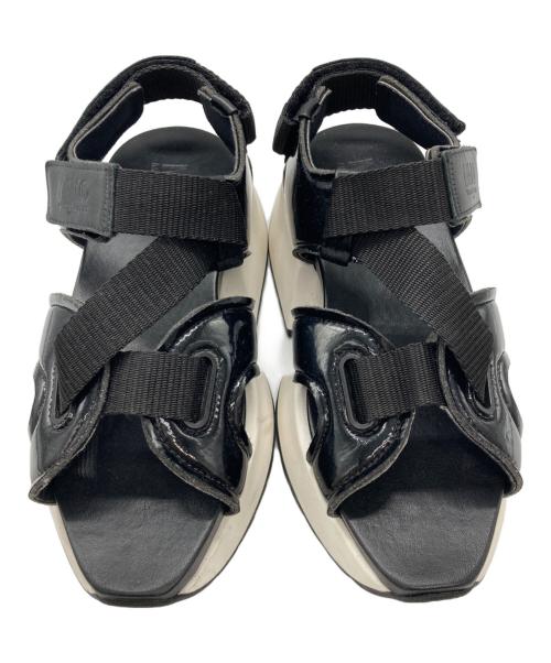 MM6 Maison Margiela（エムエムシックスメゾンマルジェラ）MM6 Maison Margiela (エムエムシックスメゾンマルジェラ) プラットフォームサンダル ブラック×ホワイト サイズ:37の古着・服飾アイテム