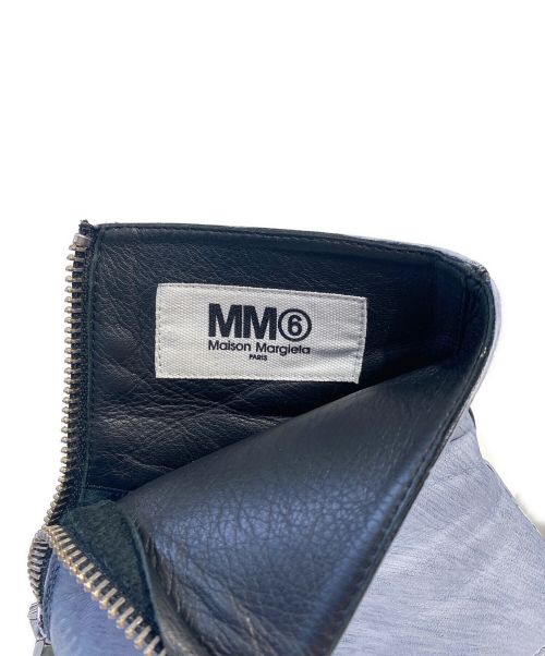 MM6 Maison Margiela（エムエムシックスメゾンマルジェラ）MM6 Maison Margiela (エムエムシックス メゾンマルジェラ) ペイント加工バックジップブーツ スカイブルー サイズ:38の古着・服飾アイテム