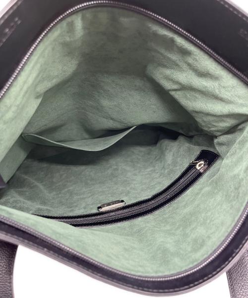 LOEWE（ロエベ）LOEWE (ロエベ) ワンショルダーフラップバッグ ブラックの古着・服飾アイテム