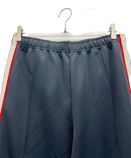 CONVERSE TOKYO（コンバーストウキョウ）CONVERSE TOKYO (コンバーストウキョウ) SIDE LINE LOOSE TRACK PANTS グレー サイズ:Lの古着・服飾アイテム