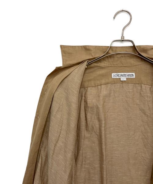 INDIVIDUALIZED SHIRTS（インディビジュアライズドシャツ）INDIVIDUALIZED SHIRTS (インディビジュアライズドシャツ) MAIDENS SHOP (メイデンズショップ) SUPER 130's WOOL LINEN CAMP COLLAR SHIRT ベージュ サイズ:Lの古着・服飾アイテム