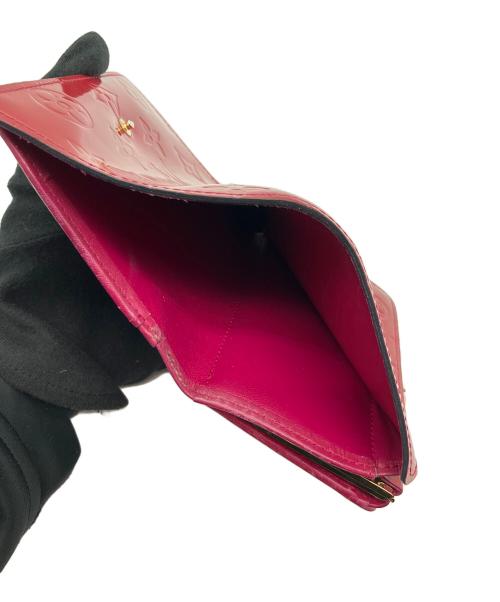 LOUIS VUITTON（ルイ ヴィトン）LOUIS VUITTON (ルイ ヴィトン) 2つ折り財布 ヴェルニ ポルトフォイユヴィエノワ ローズアンディアンの古着・服飾アイテム