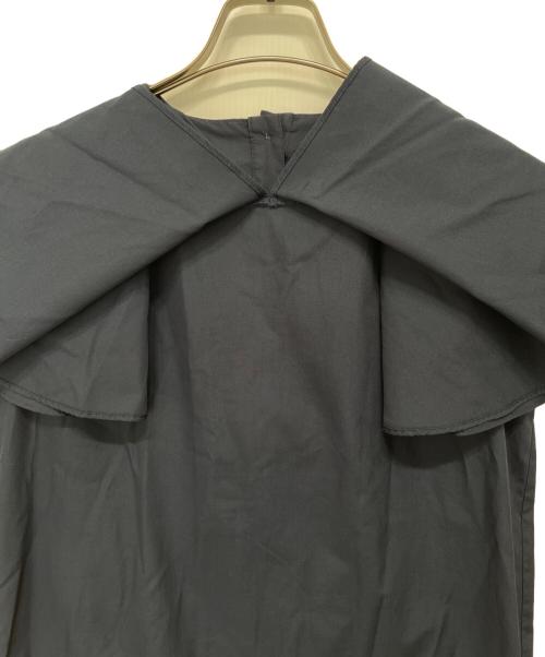 OHGA（オオガ）OHGA (オオガ) ノースフリルブラウス ネイビー サイズ:FREEの古着・服飾アイテム