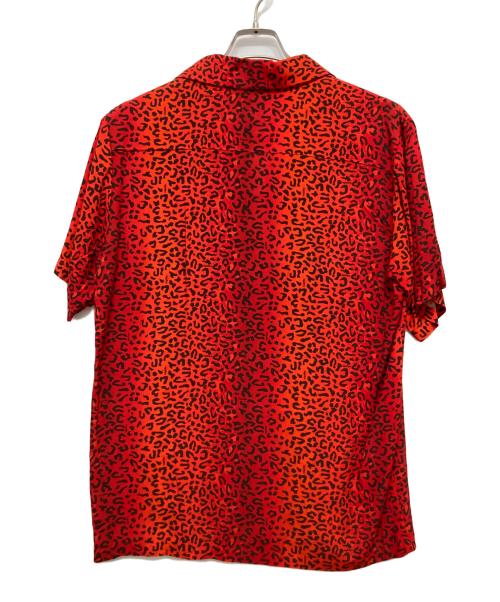ALLY & DIA（アリーアンドダイア）ALLY & DIA (アリーアンドダイア) LEOPARD ALLOVER S/S SHIRTS レッド サイズ:Mの古着・服飾アイテム