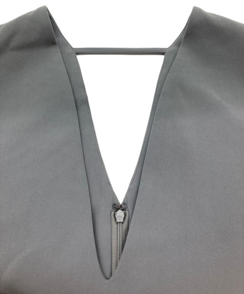 UNITED ARROWS（ユナイテッドアローズ）UNITED ARROWS (ユナイテッドアローズ) AC/P ディープVネック ジャンパースカート グレー サイズ:36の古着・服飾アイテム