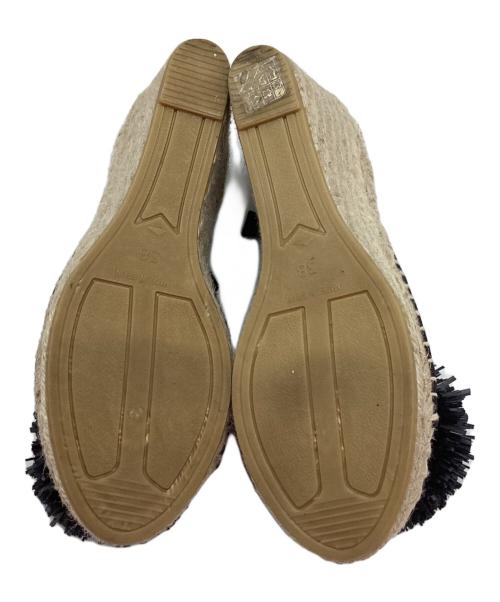 PALOMA BARCELO（パロマバルセロ）paloma barcelo (パロマバルセロ) フラワーモチーフウェッジソールサンダル ブラック サイズ:38の古着・服飾アイテム