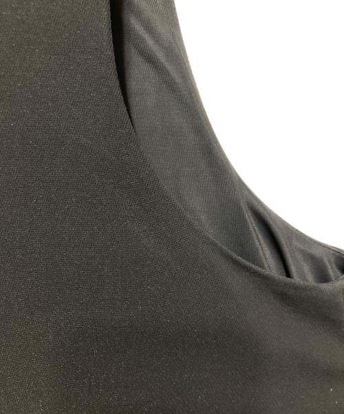 ENFOLD（エンフォルド）ENFOLD (エンフォルド) オフショルアシンメトリカットソー ブラック サイズ:38の古着・服飾アイテム