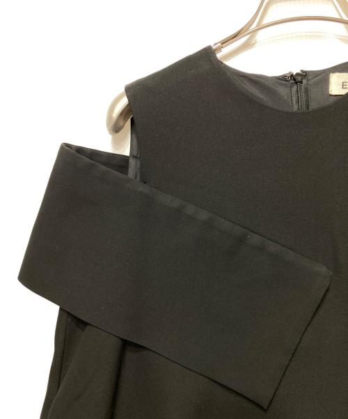 ENFOLD（エンフォルド）ENFOLD (エンフォルド) オフショルアシンメトリカットソー ブラック サイズ:38の古着・服飾アイテム