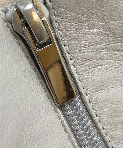 Le Talon GRISE（ル タロン グリーズ）Le Talon GRISE (ル タロン グリーズ) ショートブーツ ライトグレー サイズ:Mの古着・服飾アイテム