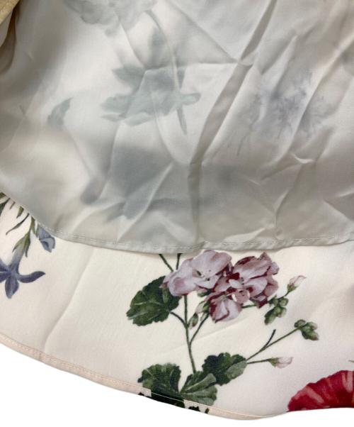 theory（セオリー）theory (セオリー) ボタニカルフラワープリントワンピース ベージュ 未使用品の古着・服飾アイテム