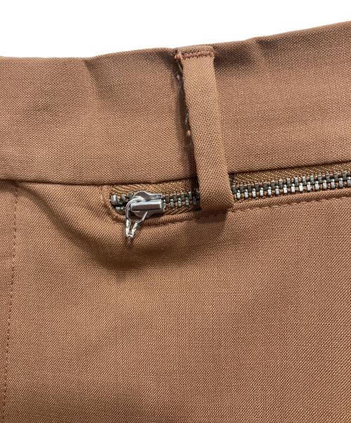 CMMN SWDN（コモンスウェーデン）CMMN SWDN (コモンスウェーデン) テーラードパンツ ブラウン サイズ:46の古着・服飾アイテム