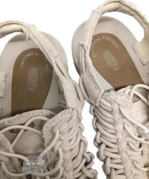 KEEN（キーン）KEEN (キーン) UNEEK CANVAS アイボリー サイズ:US 7.5の古着・服飾アイテム