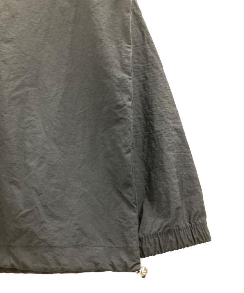 natto（ナット）natto (ナット) compact nylon pullover ブラック サイズ:FREE 未使用品の古着・服飾アイテム